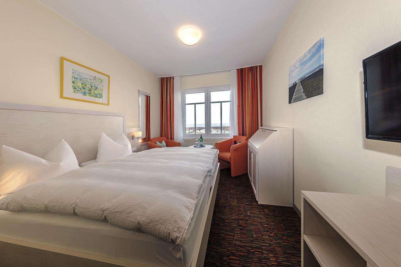 Strandhotel Wietjes Бальтрум Номер фото